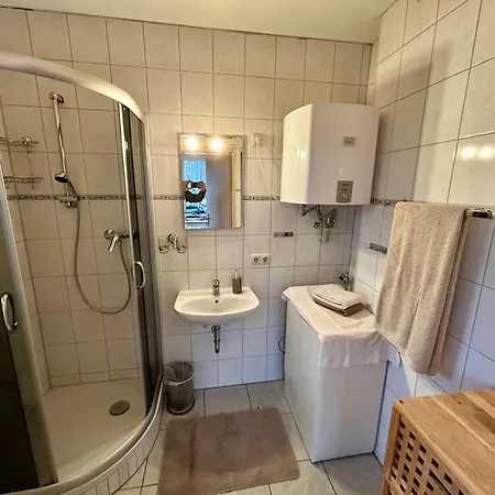 Idyllisches Im Gruenen Mit Viel Platz