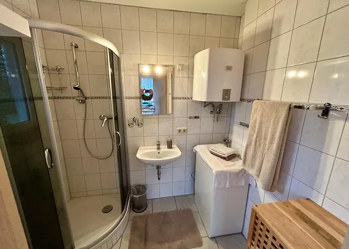 Idyllisches Im Gruenen Mit Viel Platz